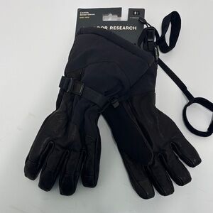Last Chance! Outdoor Research women’s Carbide sensor glove Large NWT